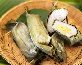 Grilled Sticky Rice with Banana ข้าวเหนียวปิ้งกล้วย